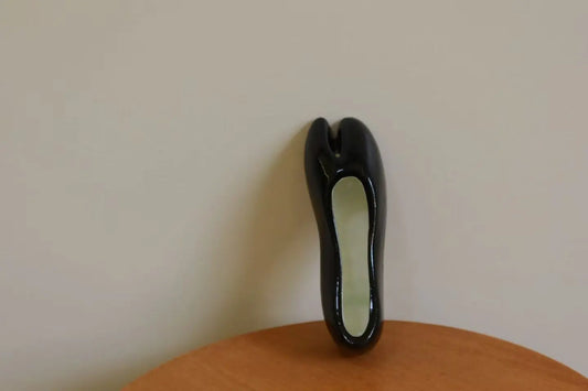 Tabi ceramic incense holder on a desk, hand-built stoneware by Objet Kiln
